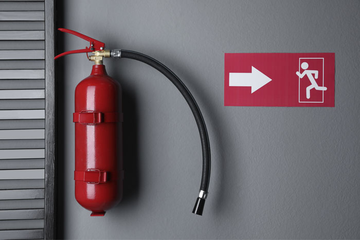 En caso de incendio, ¿cuáles son los lugares seguros para guardar dinero? -  Extintores y sistemas contra incendios - Blog